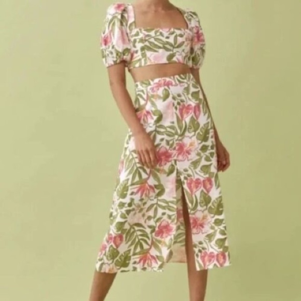 NWT Reformation Jonas Linen Two Piece in Kauai print, size 8